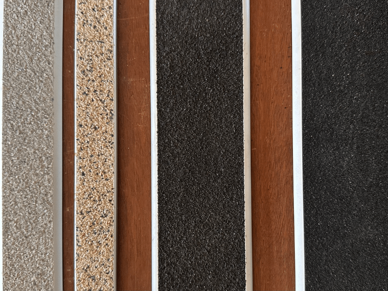 Lame de terrasse antidérapante